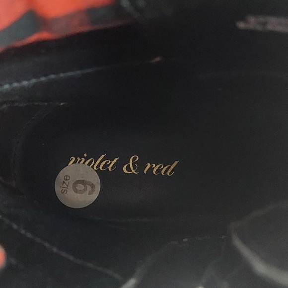 Women's Violet & Red boots - Picture 4 of 11